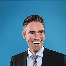 Stefan Wolf